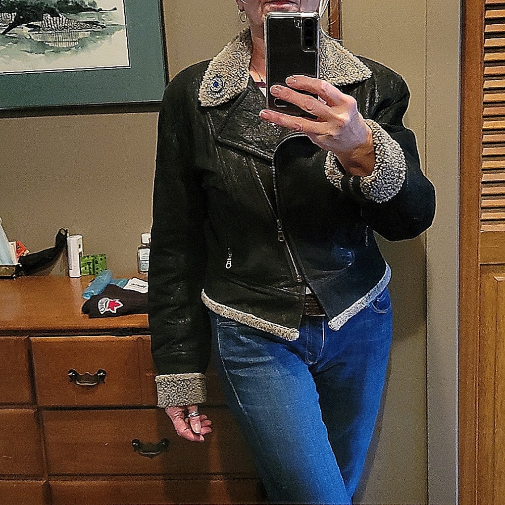 Holt Renfrew leather/shearling m